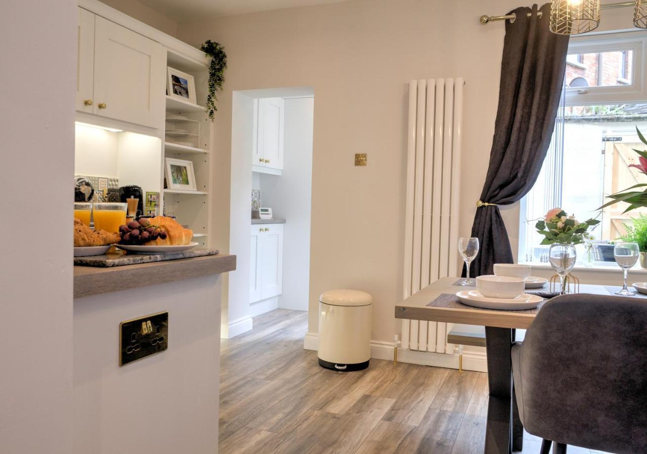 The Belfast Boutique Central Cozy Sleeps7 (Adults Only) Экстерьер фото